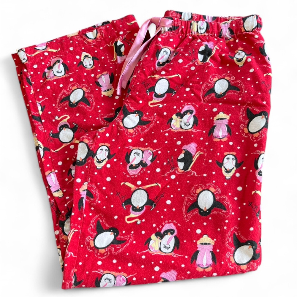 Skiing Penguins Flannel Elastic Waist Red Pajama Bottoms 🐧